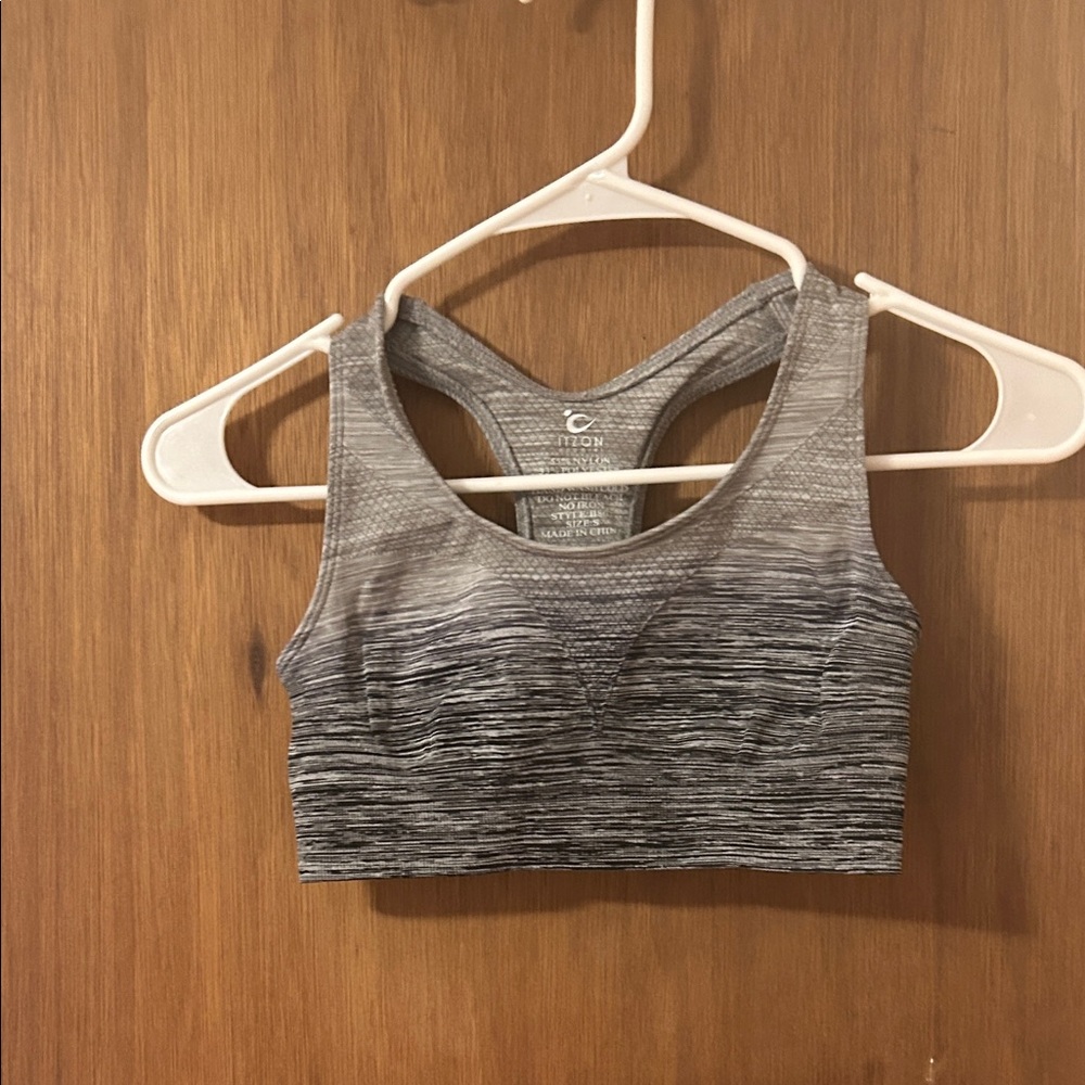 Itzon sports bra NWOT
